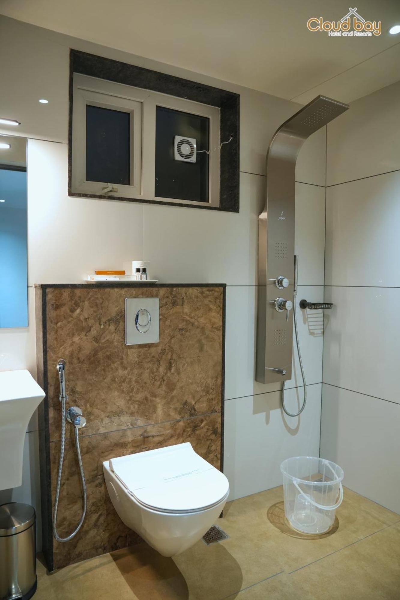 Hotel Cloud Bay Manjeri エクステリア 写真